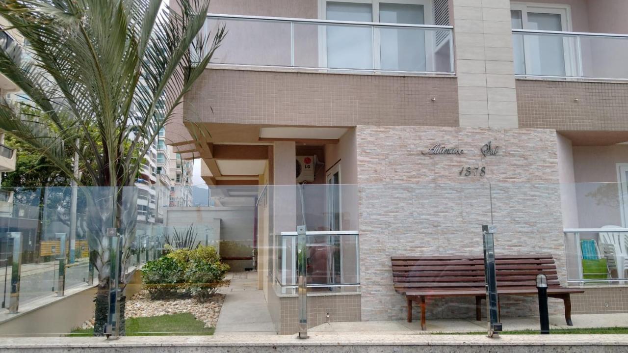 Apartamento De Cobertura Frente Para O Mar Itapema Ngoại thất bức ảnh